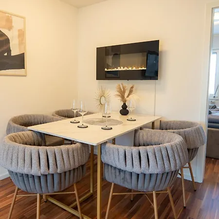 Appartamento B - Parken, Stilvoll, Modern & Cozy Im Zentrum Von *