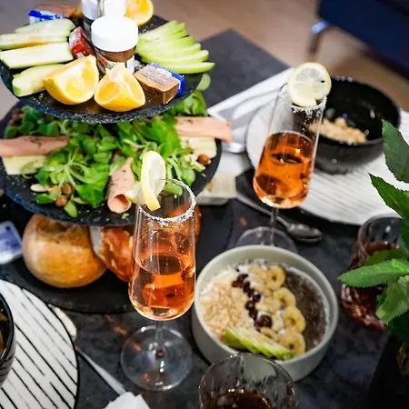 Apartman B - Parken, Stilvoll, Modern & Cozy Im Zentrum Von