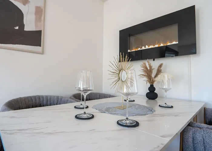 Daire B - Parken, Stilvoll, Modern & Cozy Im Zentrum Von *